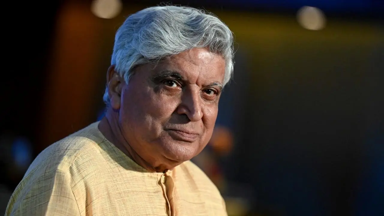 Pakistani actress slammed javed akhtar 