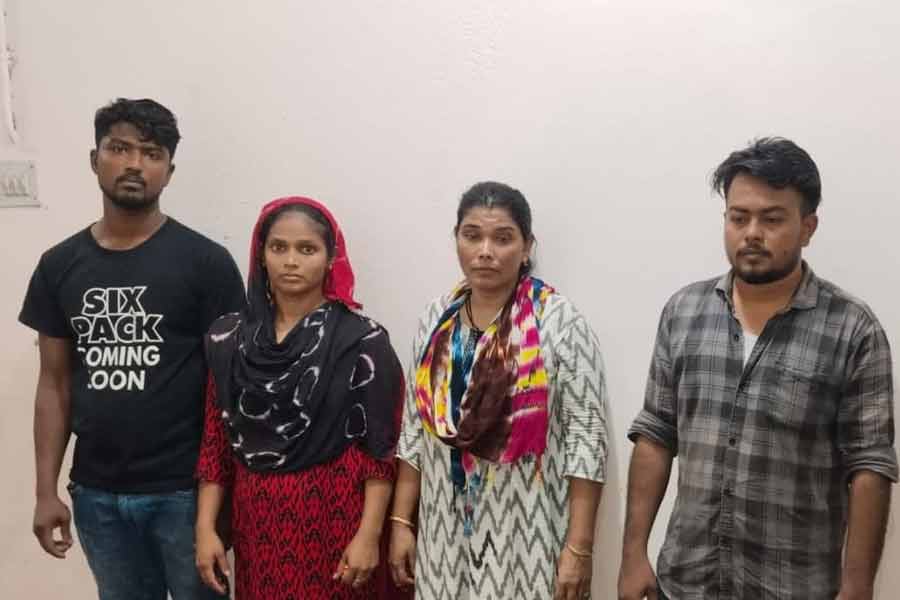 Four Bangladesh infiltrators arrested in border 