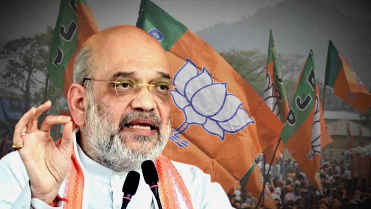 Amit Shah meeting with West Bengal BJP leaders in Netaji Indoor Stadium