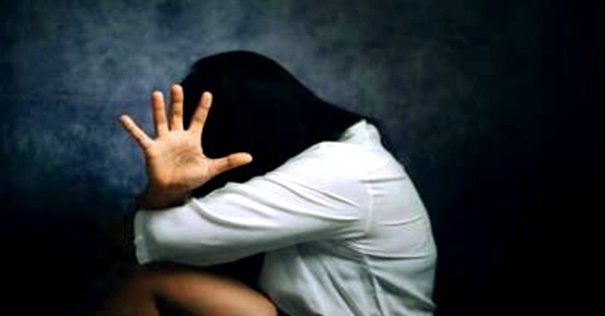 One man tried to molest minor student in Barasat on Sunday