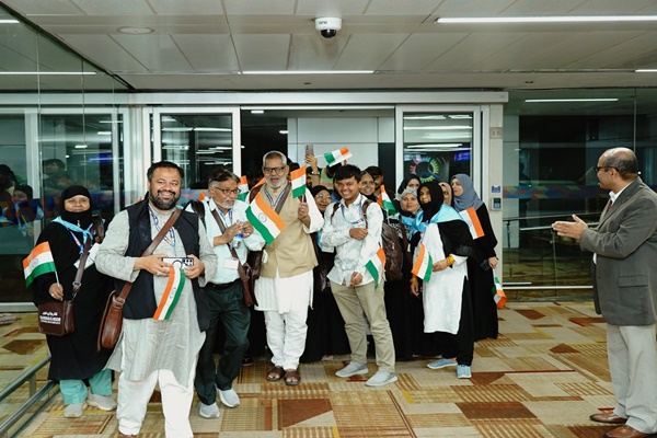 Indians returning to India from Iran through Operation Sindhu.