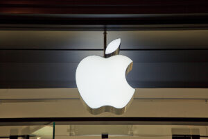 Apple retail stores in China are about to close.
