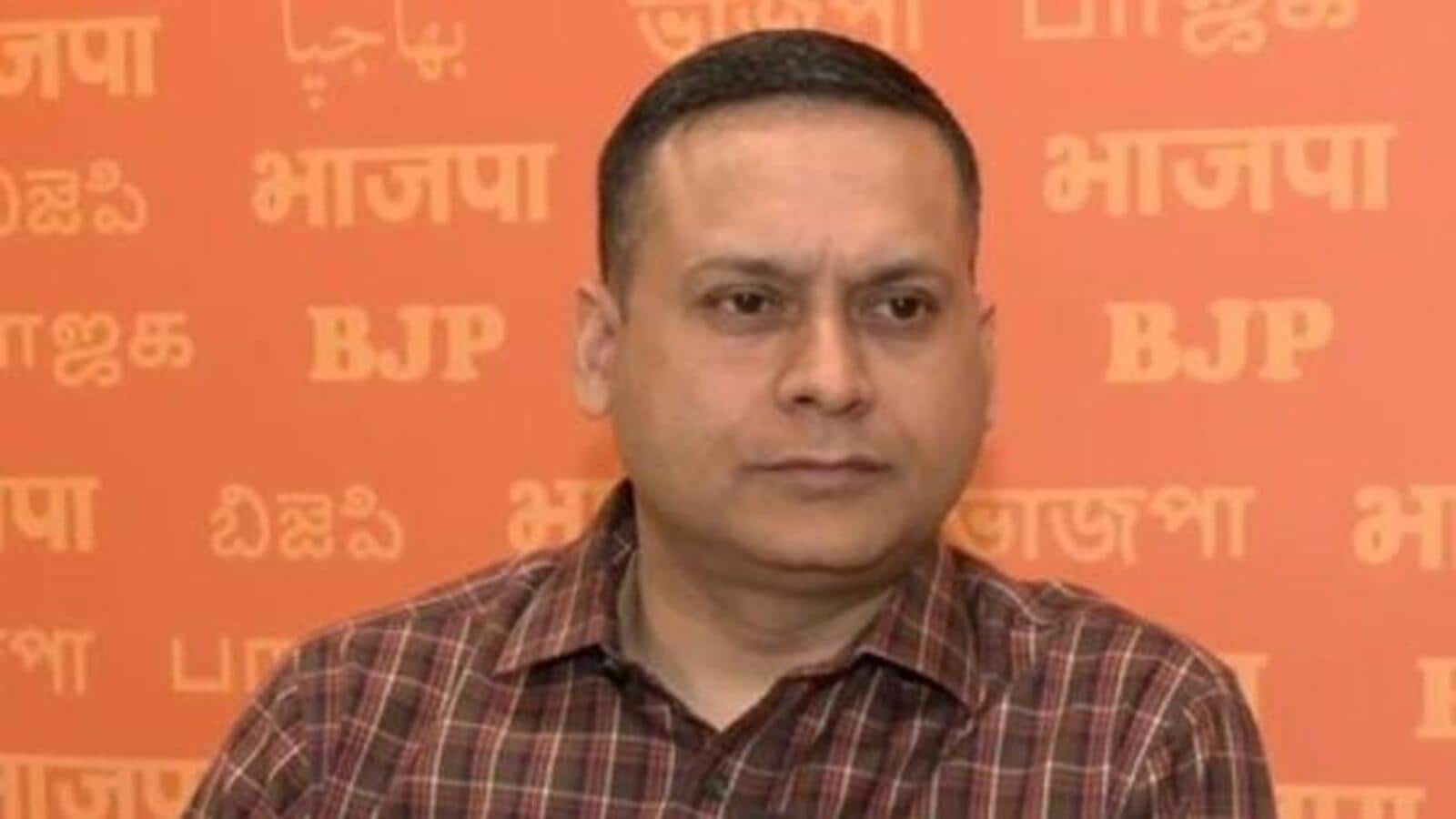 Amit Malviya took a dig at tmc govt on bangladeshi issue