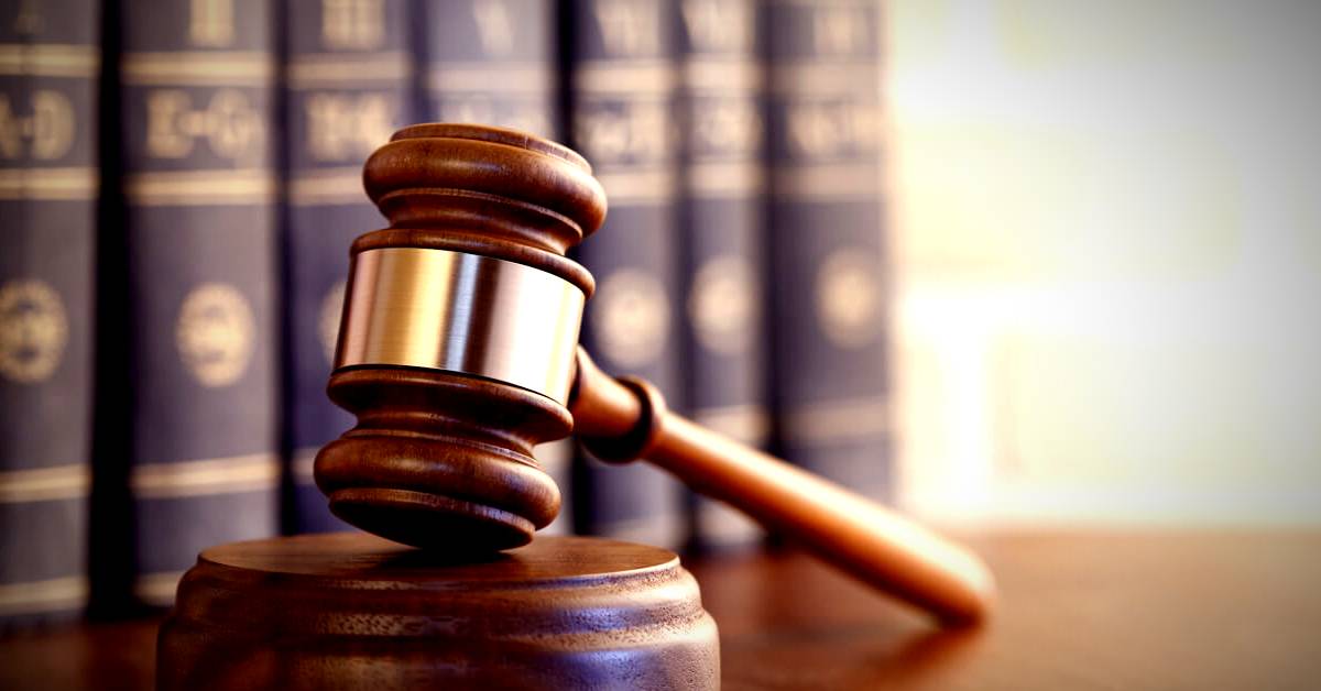 Minor boy went to Calcutta High Court to include mother surname in birth certificate