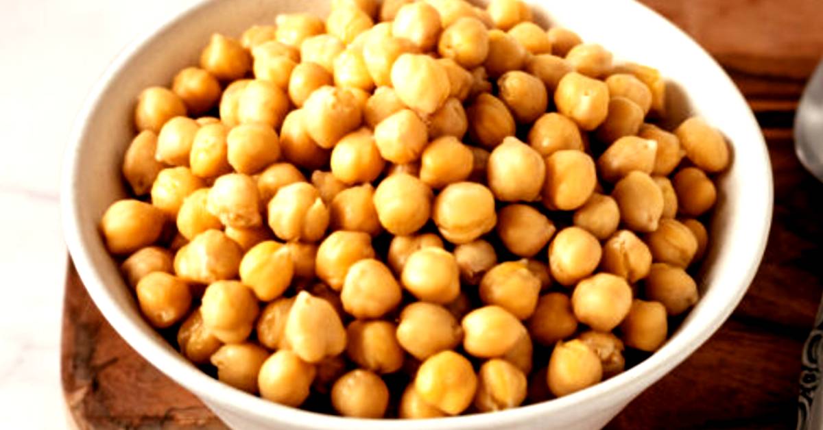 Chickpea Paneer paratha recipe 