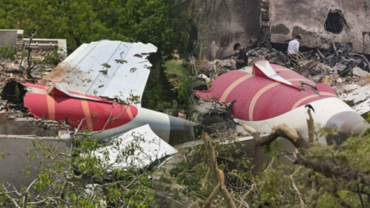 Specialist claim sparks controversy regarding Ahmedabad Plane Crash