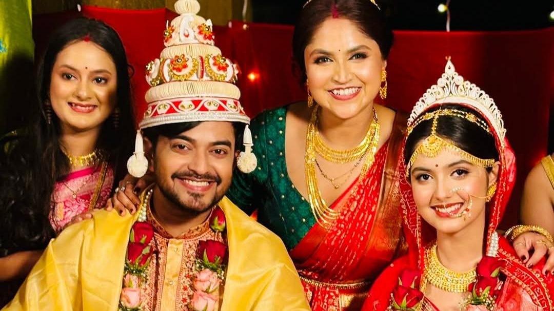 Sayak Chakraborty marriage photos going viral