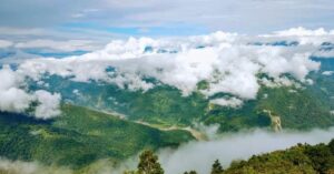 Kalimpong visit this village to witness a ceremony on the mountain and river