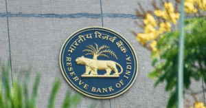 RBI Dampens Rate Cut Hopes Despite Low Inflation