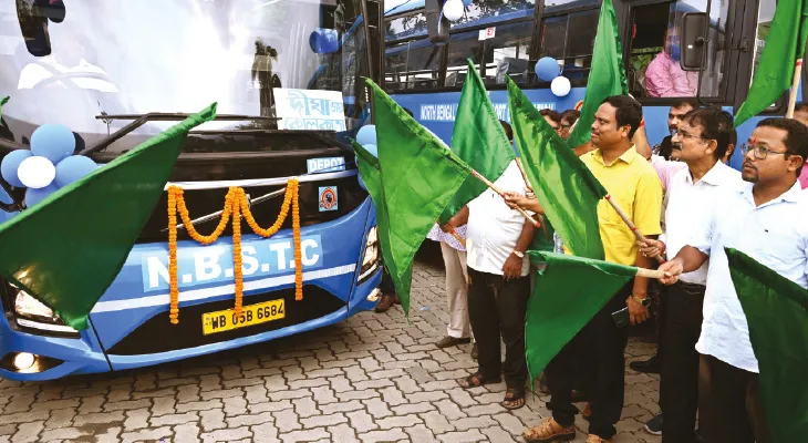 Ac bus service started from balurghat to digha 