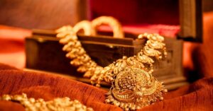 Gold Price is a bit cheaper at the beginning of the month, what is the price of 1 bar of gold on Friday