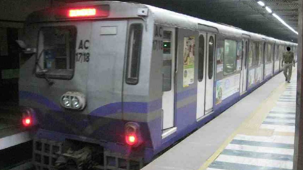 Tickets can be booked beforehand in Kolkata Metro 
