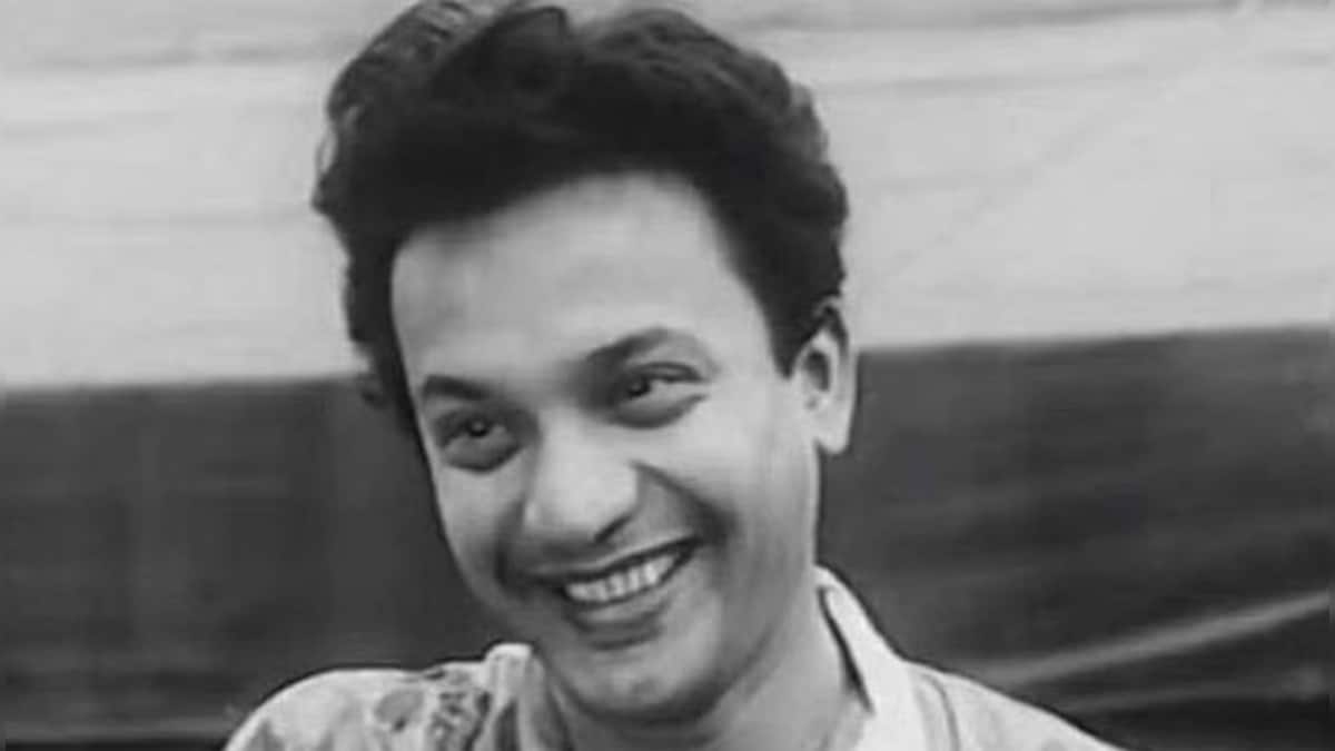 Uttam kumar started ganesha puja in his house