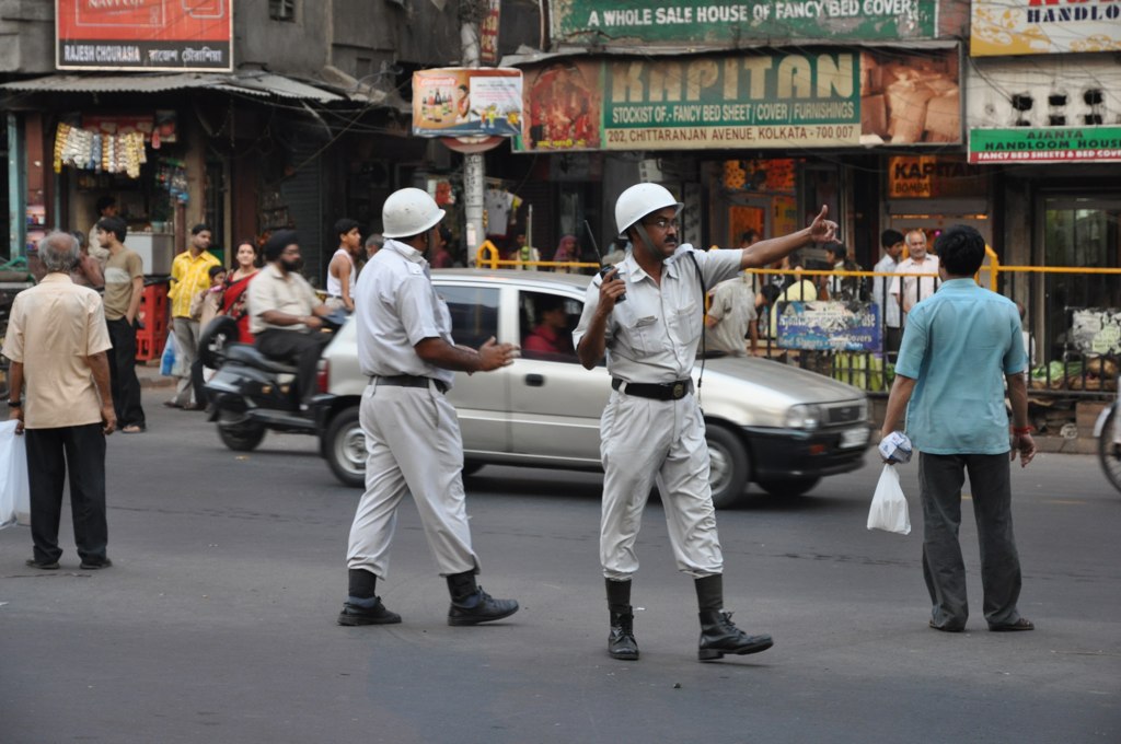 Many Kolkata roads traffic will be blocked during durga puja