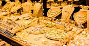 Gold Price soar ahead of puja what is the price in Kolkata market today