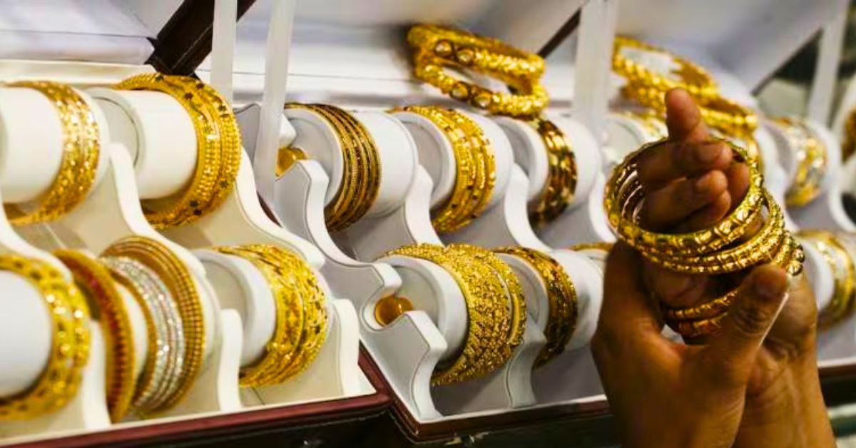 Gold Price is going to be priced in the market on the day of festive season