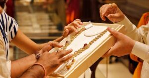 Gold Price ease at the beginning of devi paksha see today's rate