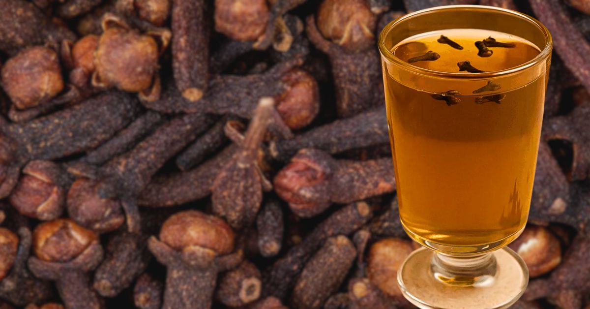 Health drinking clove soaked water every day will give you amazing benefits