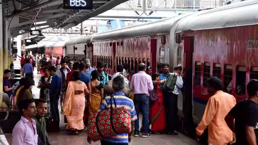 Indian railways shared lakhs of complaints received