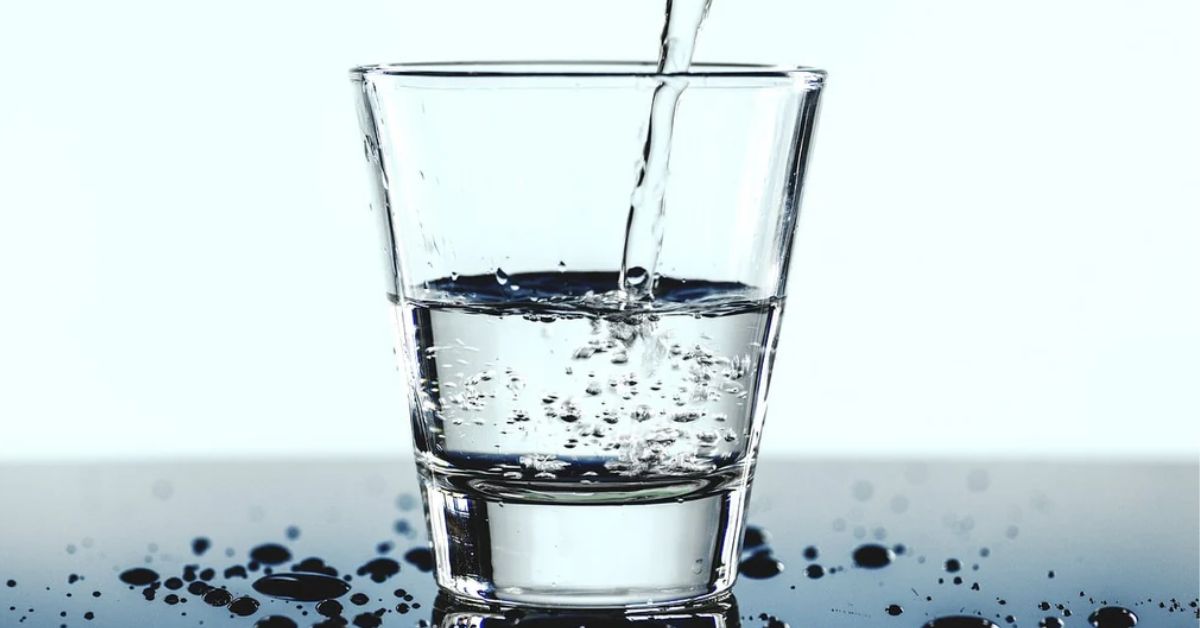 Health how much water is needed in the body of men and women expert advice