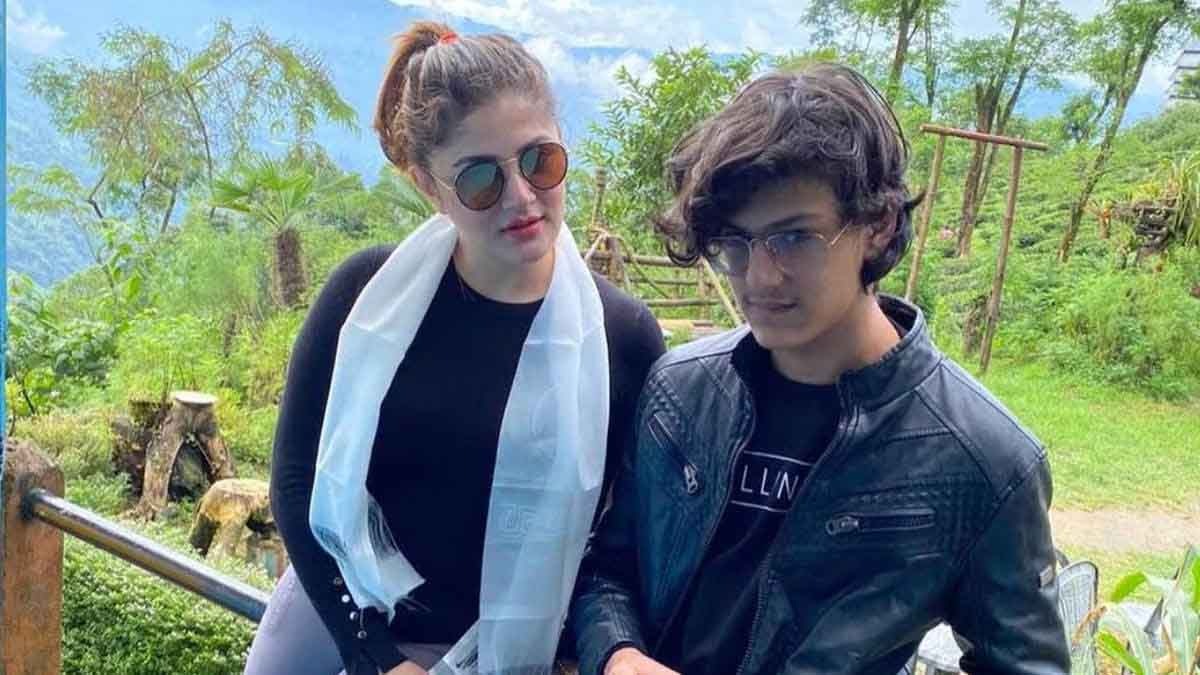 Srabanti chatterjee opened up about her relationship with son