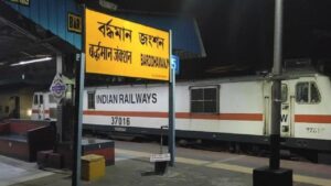 Several injured in Bardhaman station stampede.