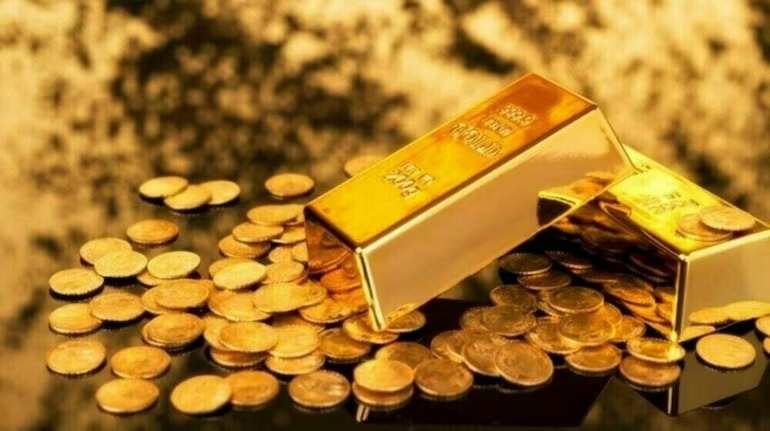What is the scene of gold price before dhanteras
