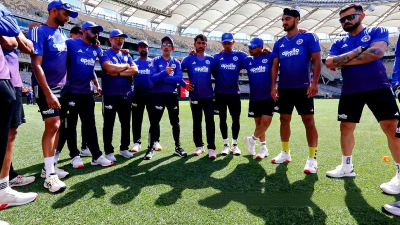 Latest updates on Ind vs Aus 2nd ODI match.