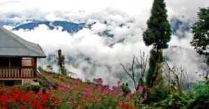 Travel enjoy the beauty of the mountains at Lava-Lolegao