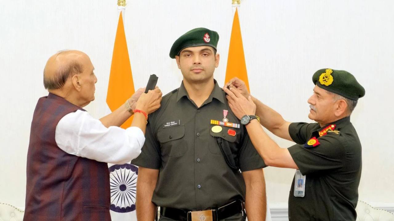 Neeraj Chopra becomes Lieutenant Colonel in Indian Army.