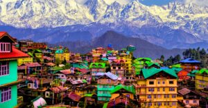 Travel leave the city and explore nature at these 4 hill stations