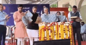 Indian Railways Introduces Blanket Covers for AC Coach Passengers