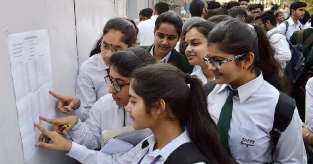 HS council marked every school semester fees