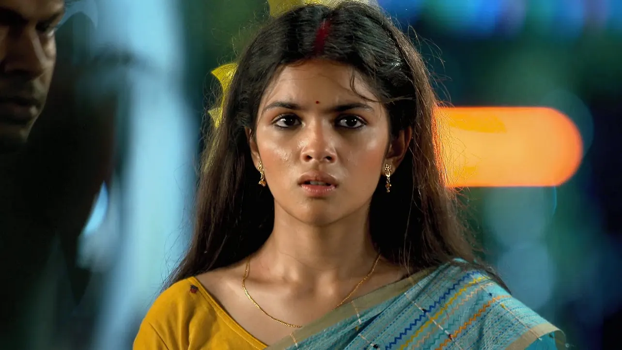 What is the age of serial actress saina chatterjee 