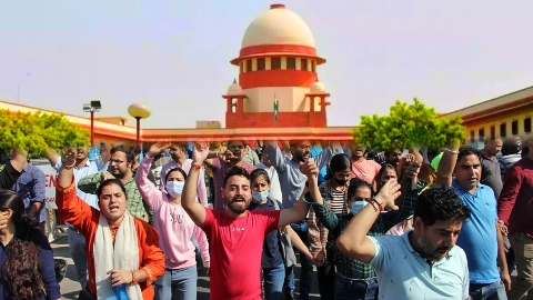 Supreme Court Hearing on TET Rule Today