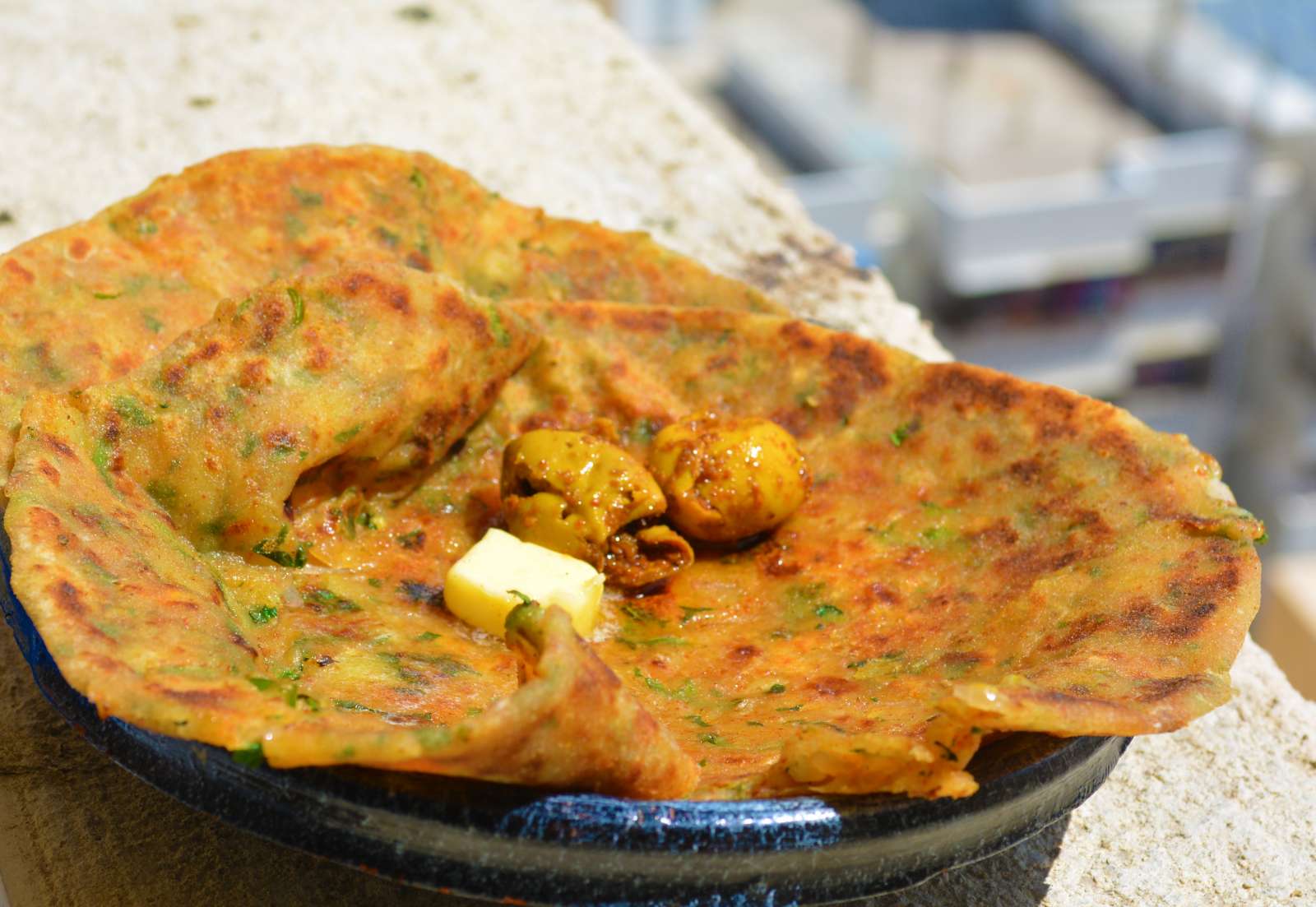 Easy winter recipe of methi paratha 