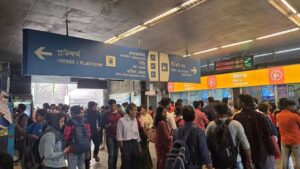 Kolkata Metro services suddenly stopped on sunday morning