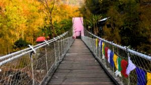  Travel forget the hustle and bustle and explore the Reli River Valley 