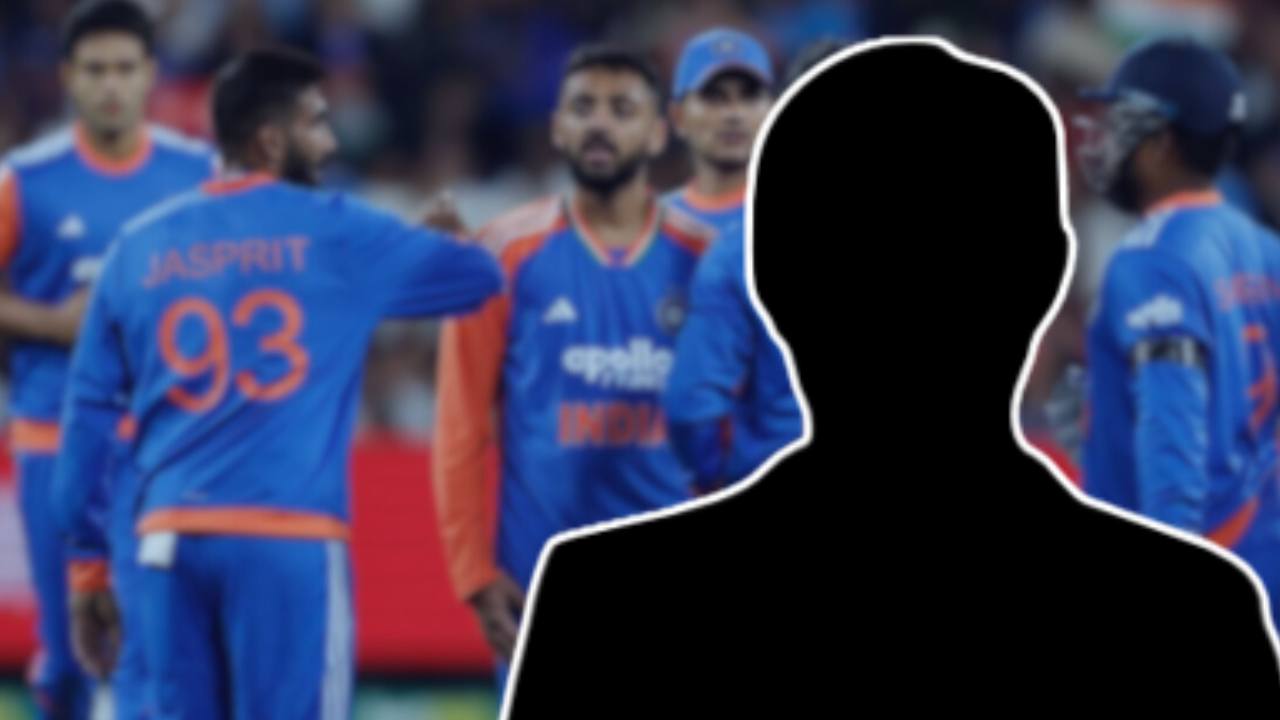 Australia star player hits longest six in international cricket.