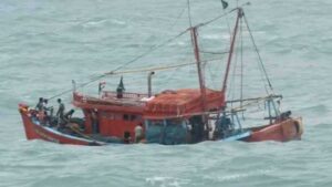 Bangladesh fishing boat held near India-Bangladesh border