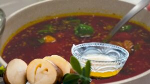 Cooking Hacks if you want to control your cooking oil, use this trick at home