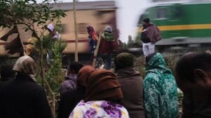 4 BJP Supporters death by Train Accident in Taherpur