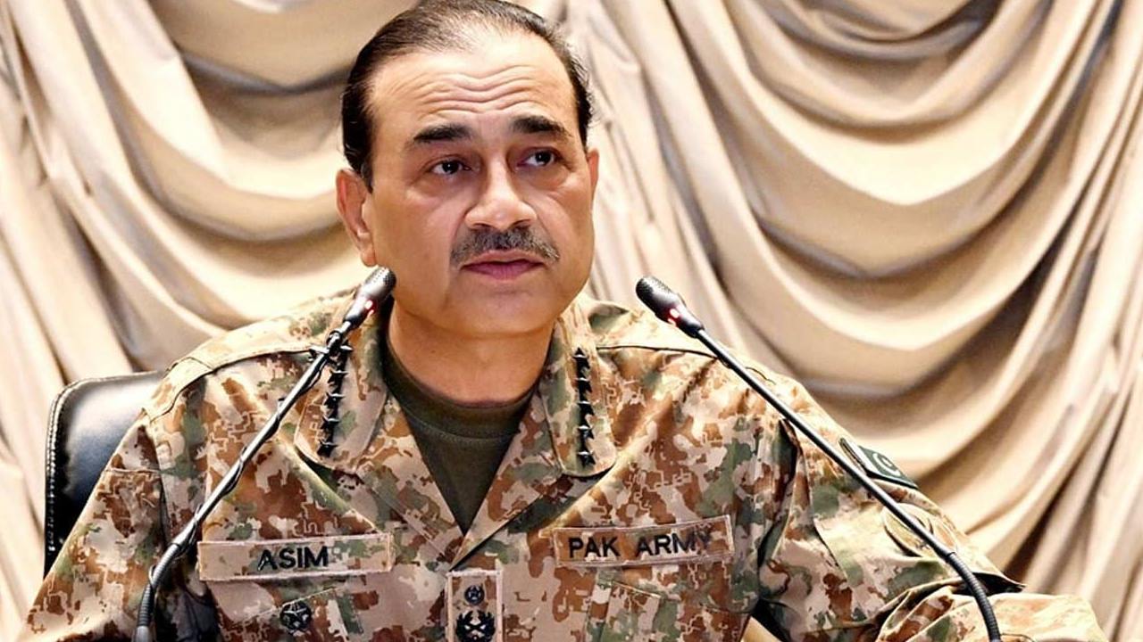 Is Pakistani Army Chief Asim Munir suffering from insecurity?