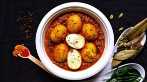 Recipe only eggs in the fridge make a salad with few ingredients here's the dish