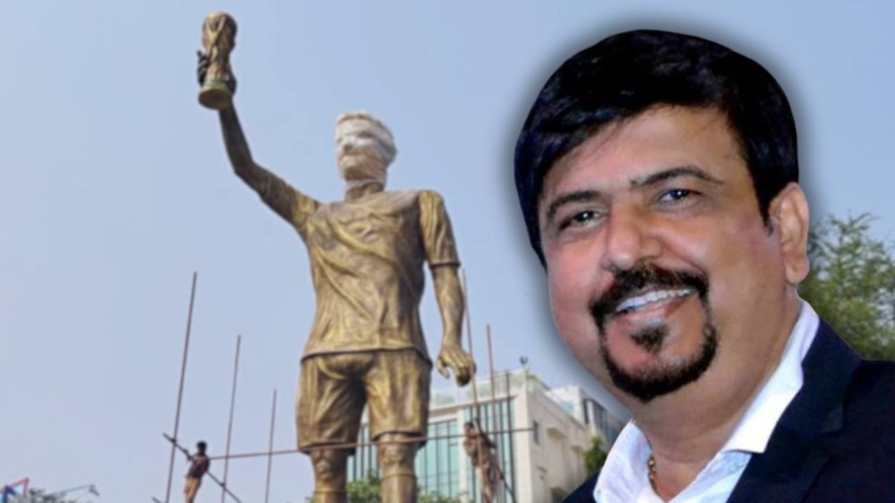 What did Sujit Bose say about the Lionel Messi statue?