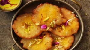Recipe make soft and fluffy chhana malpua at home