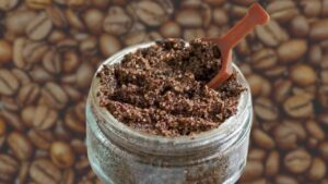 Skin Care use half a spoon of coffee to brighten your skin know this home remedy