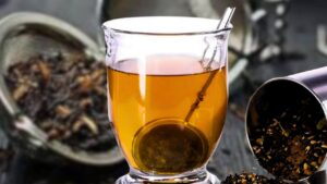 Home Tips dont throw away the leaves after making tea use them for household purposes like this