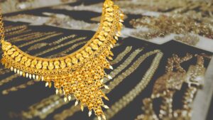 Gold Price find out the price of 10 grams of gold in the market this weekend