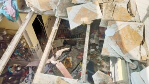 7 people were injured in a massive gas cylinder explosion in Malwani, Mumbai.